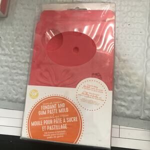 Wilton Fondant & Gum Paste Mold Flowers NEW DIY Cake Decorating Accent Detail